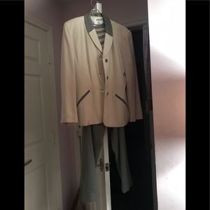 💼Vintage PLUS Size  90s Kasper 3 Piece Suit